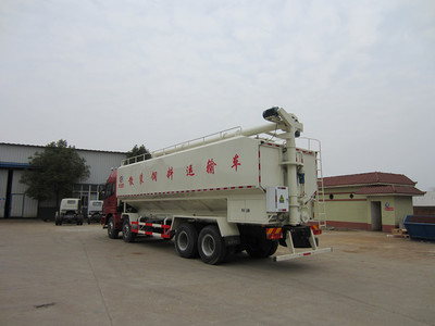 歐曼40方散裝飼料運(yùn)輸車 高效可靠的飼料物流解決方案